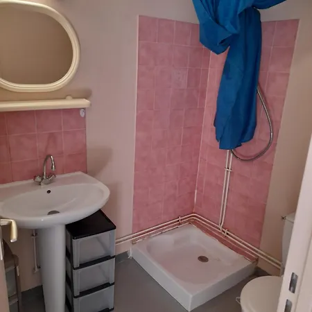 Super Centre Apartment *